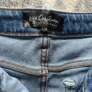 Women's risen jeans
